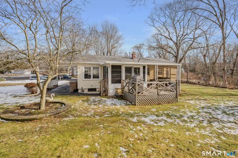 Tiny photo for 2 N Cobblers Court, East Lyme, CT 06357 (MLS # 24148303)