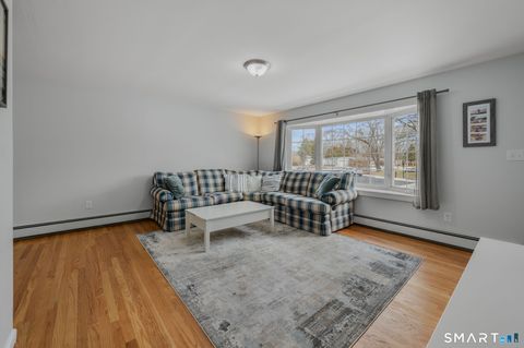 Tiny photo for 2 N Cobblers Court, East Lyme, CT 06357 (MLS # 24148303)