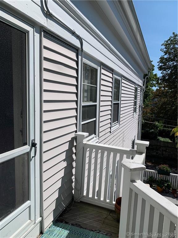 Stonington, Connecticut 06378, United States, 2 Bedrooms Bedrooms, ,2 BathroomsBathrooms,Residential,Active,10328