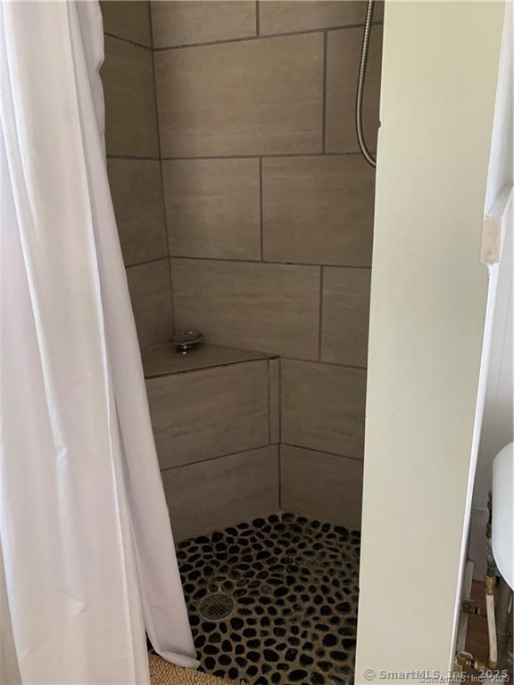 Stonington, Connecticut 06378, United States, 2 Bedrooms Bedrooms, ,2 BathroomsBathrooms,Residential,Active,10328