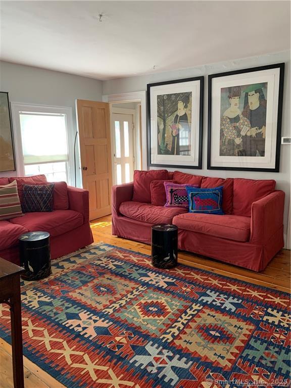 Stonington, Connecticut 06378, United States, 2 Bedrooms Bedrooms, ,2 BathroomsBathrooms,Residential,Active,10328
