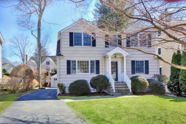 Photo 1 of 25 Casement Street, Darien, Connecticut, $965,000, Web #: 99093942