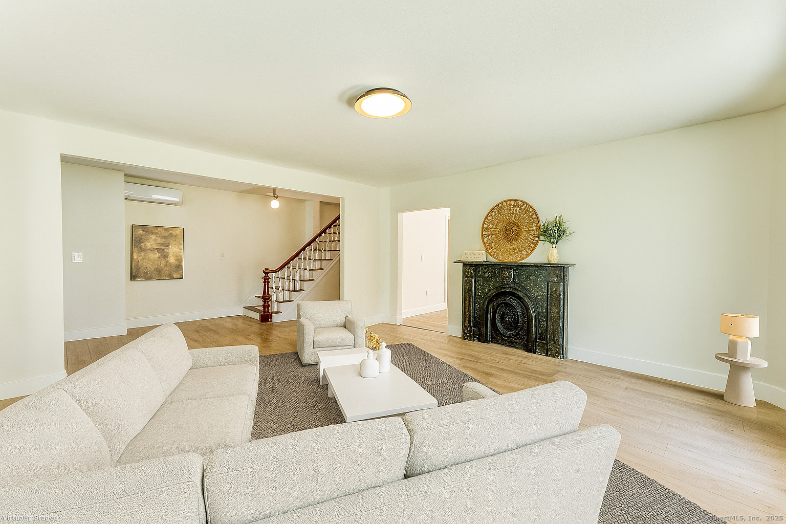 369 Thompson Road