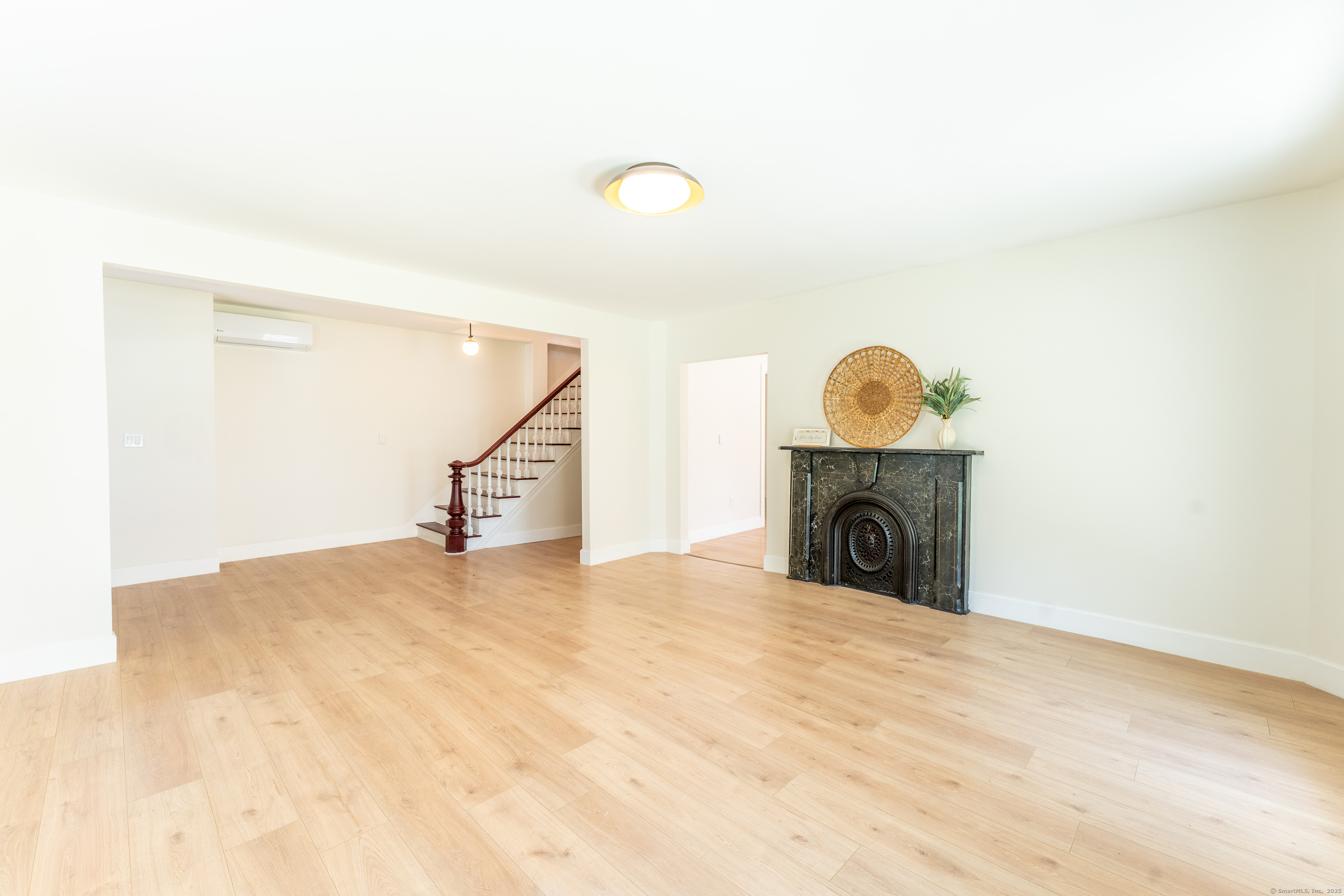 369 Thompson Road