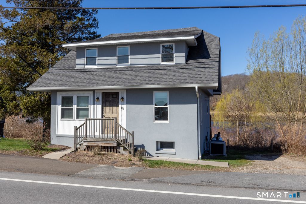 Photo of 135 Middlesex Avenue, Chester, CT 06412 (MLS # 24169301)