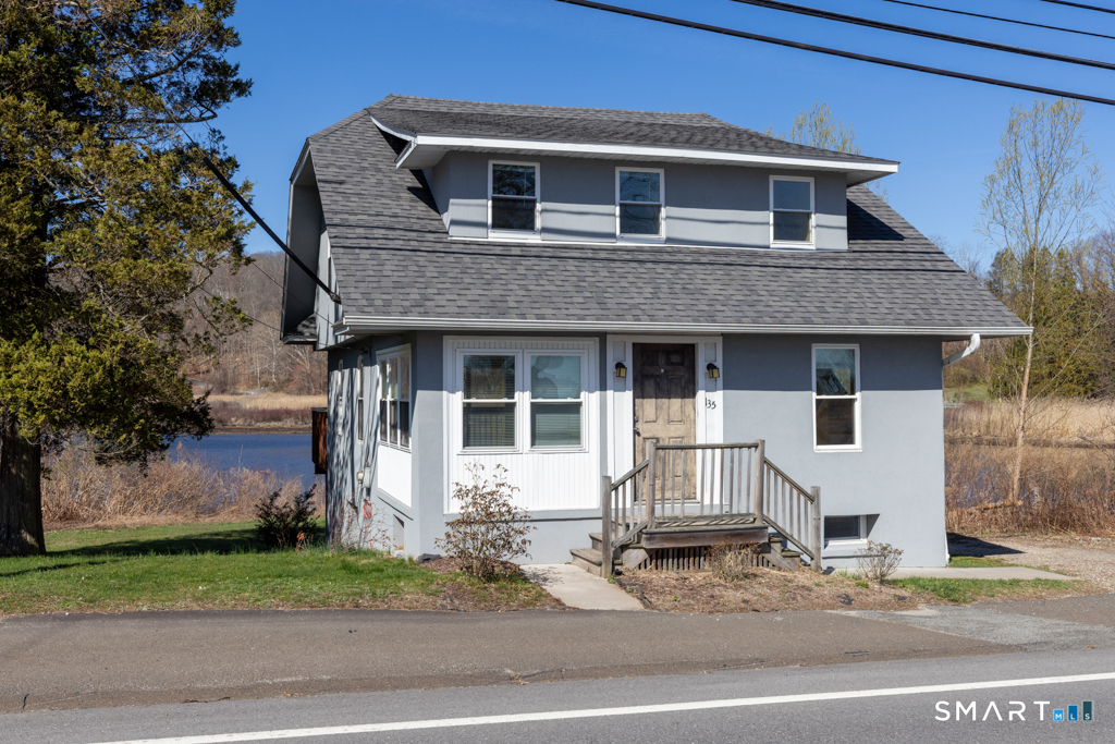 135 Middlesex Avenue