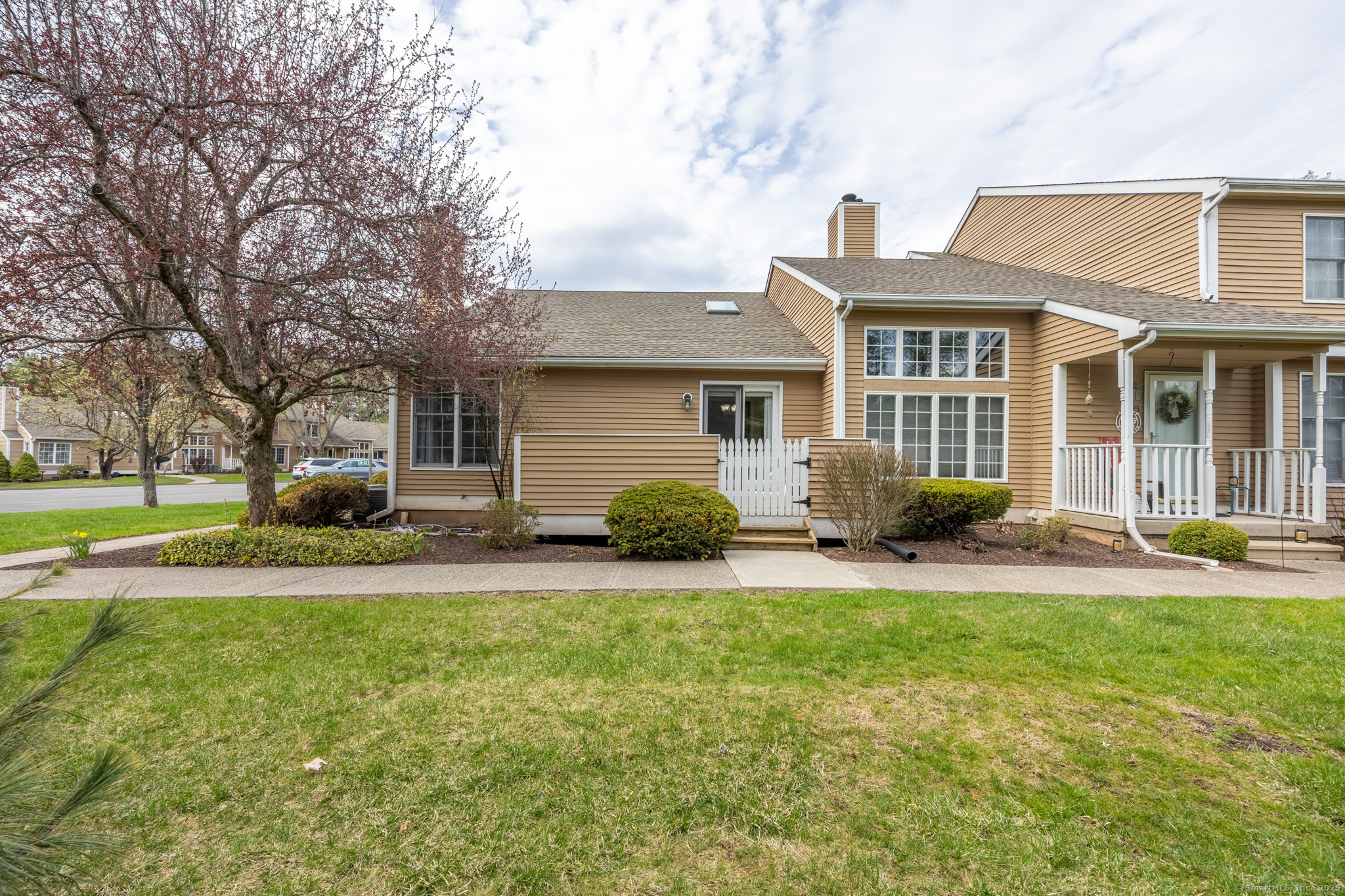 697 S End Road #24, Southington, Connecticut image 38