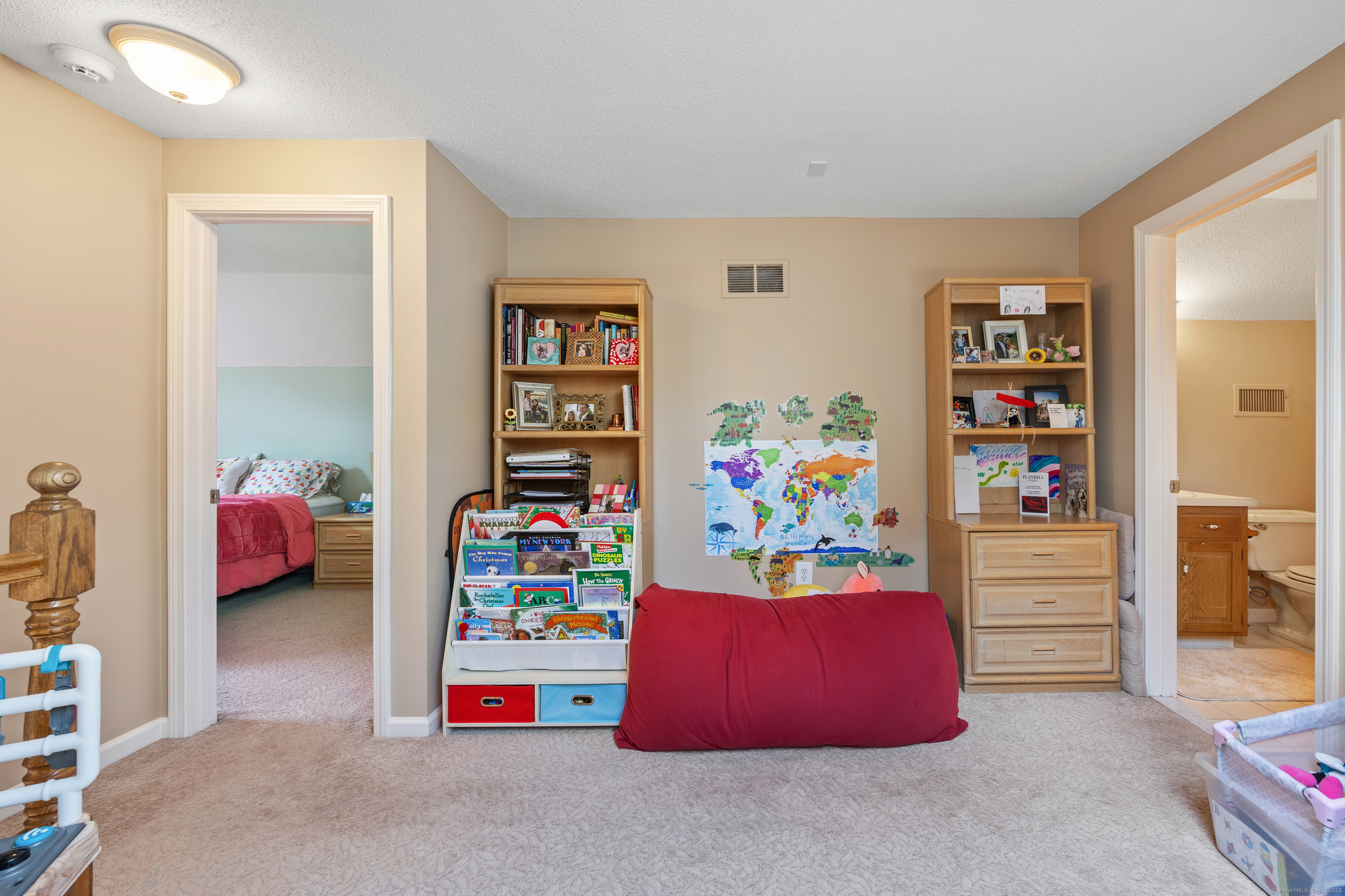 697 S End Road #24, Southington, Connecticut image 28