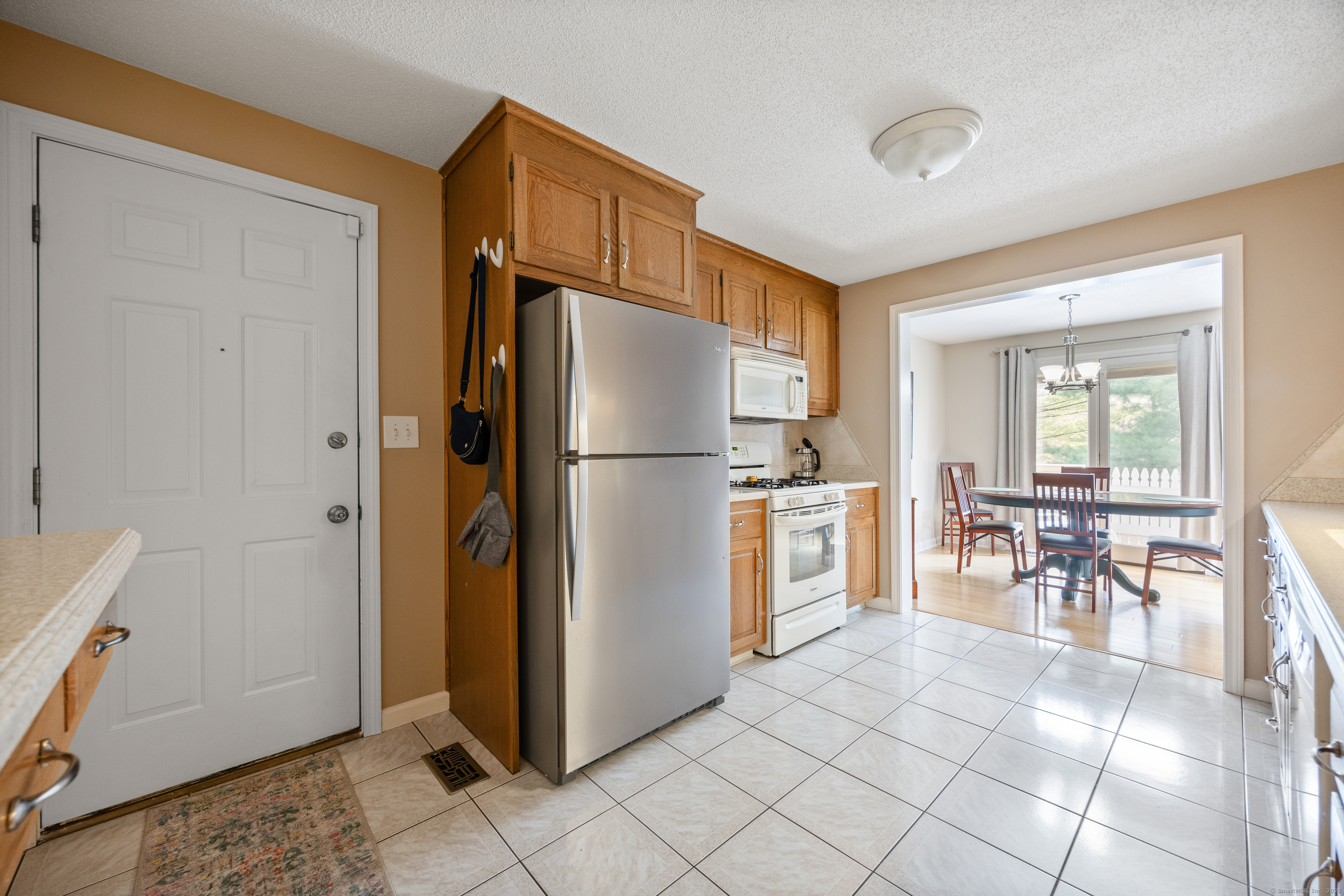 697 S End Road #24, Southington, Connecticut image 9