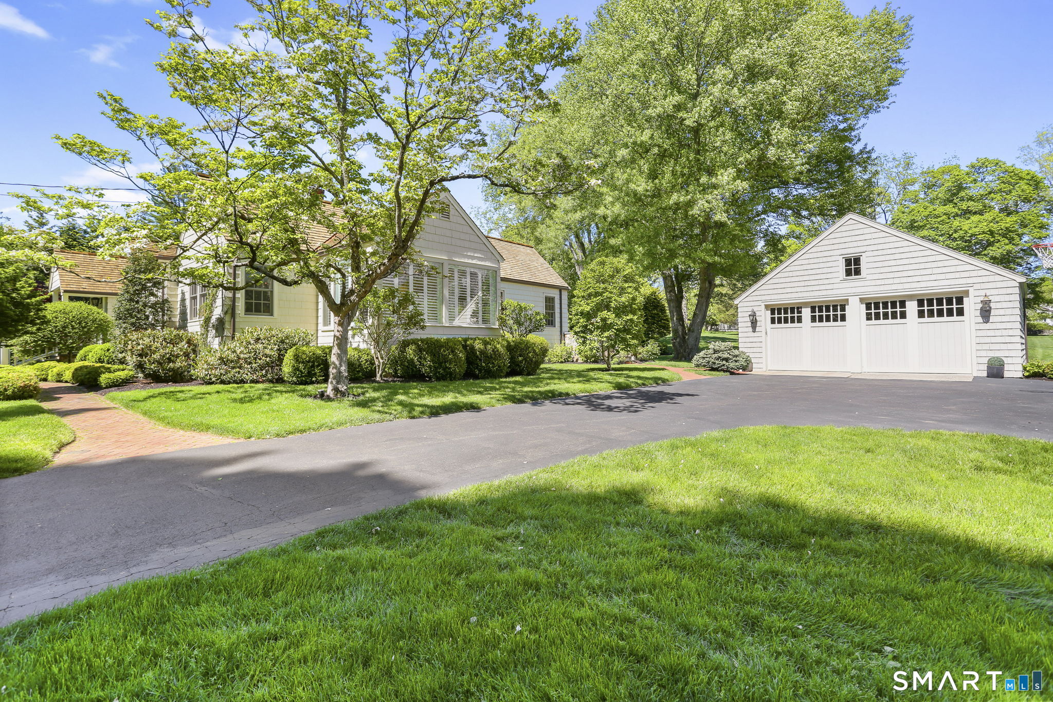 820 Hillside Road