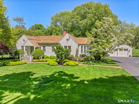 Homes For Sale - 820 Hillside Road<br/> Fairfield, CT 06824