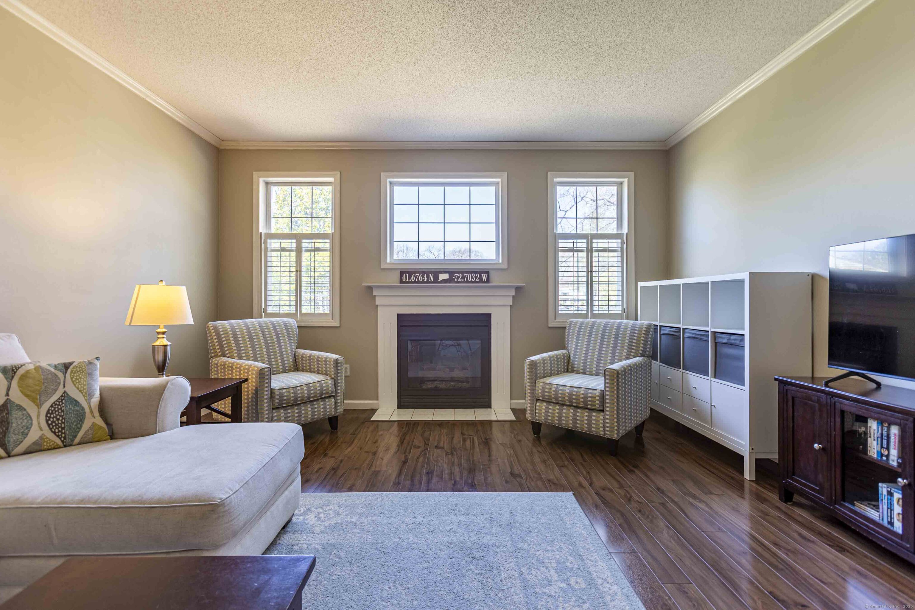 8 Bittersweet Court, Newington, Connecticut image 11