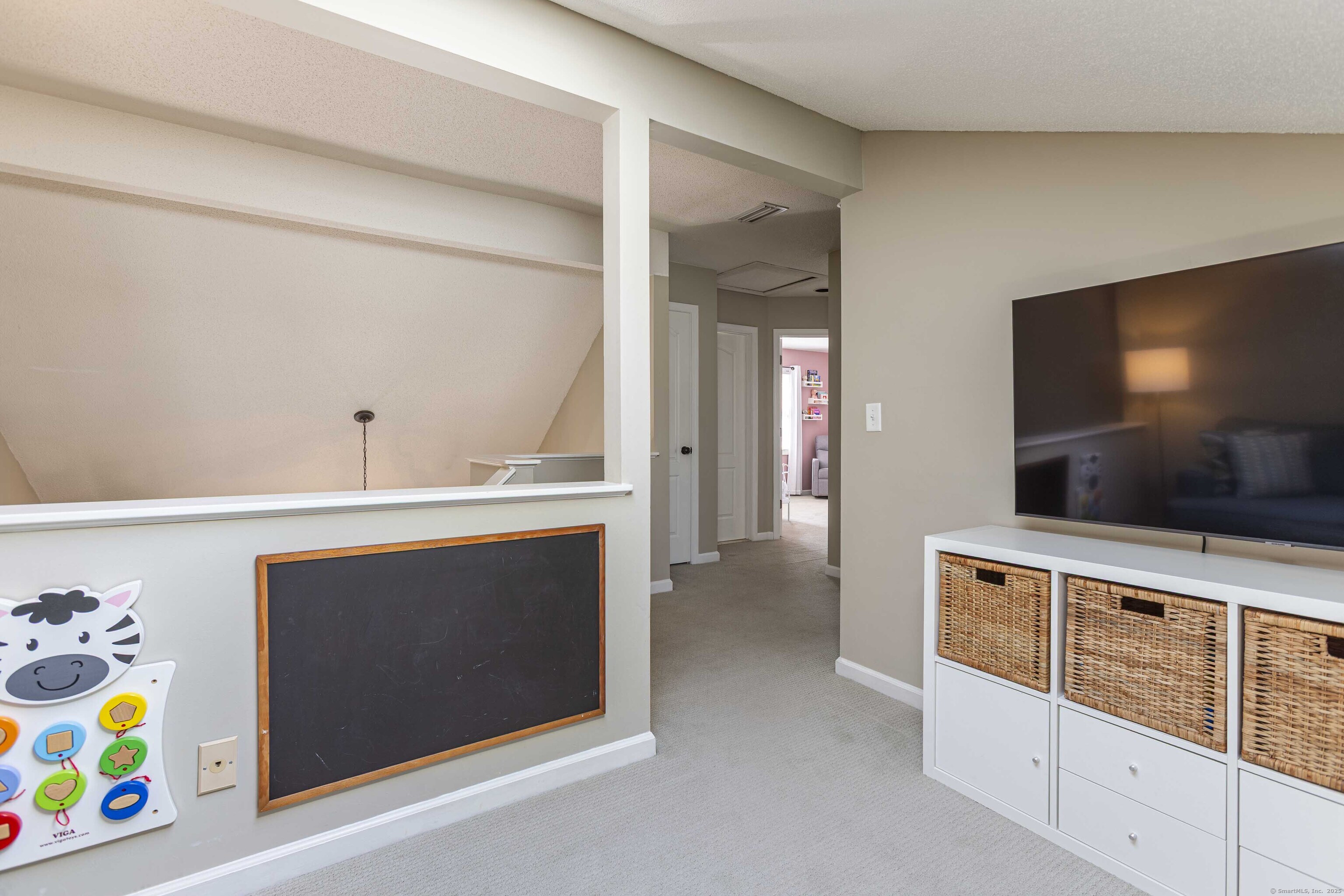 8 Bittersweet Court, Newington, Connecticut image 15