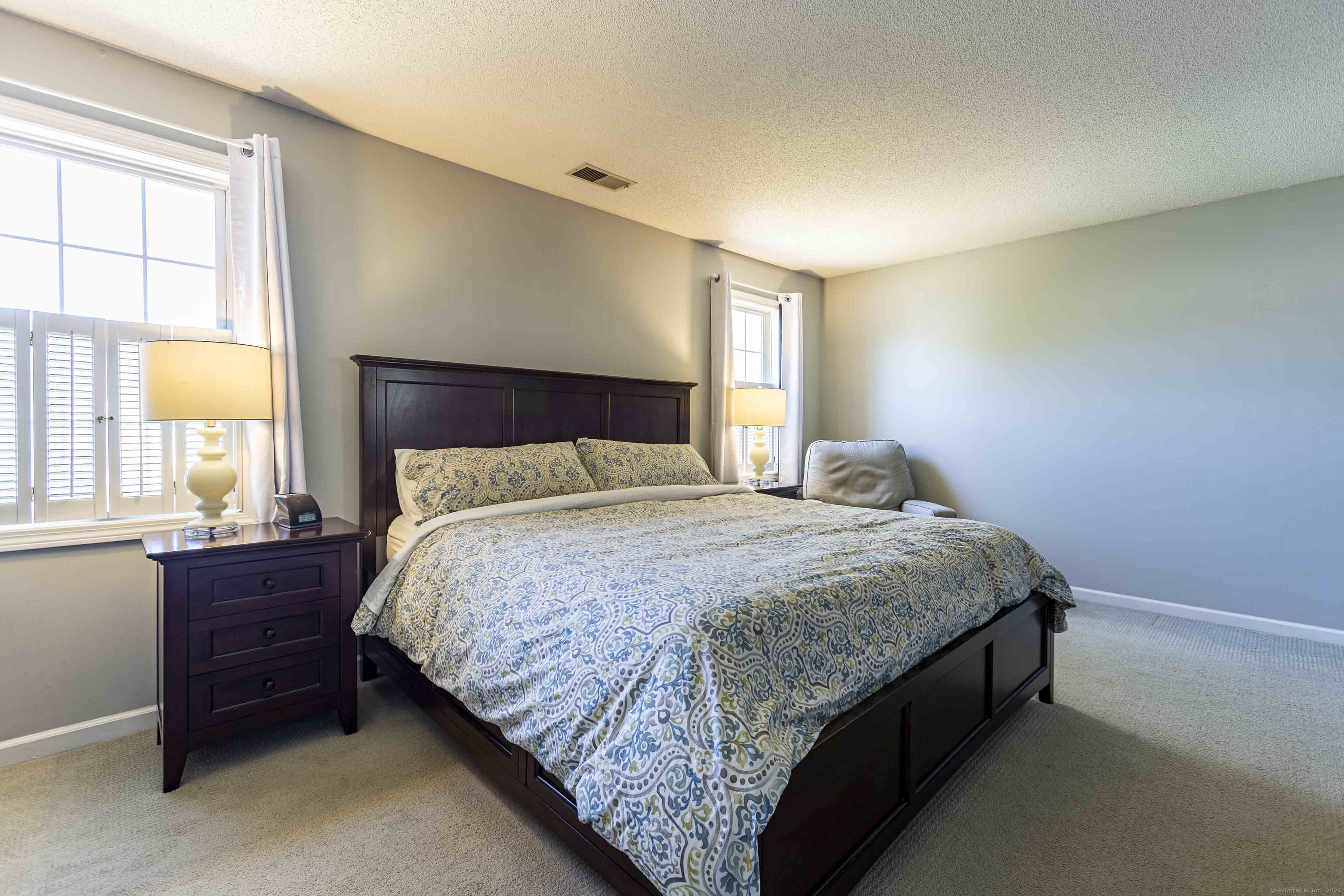 8 Bittersweet Court, Newington, Connecticut image 23