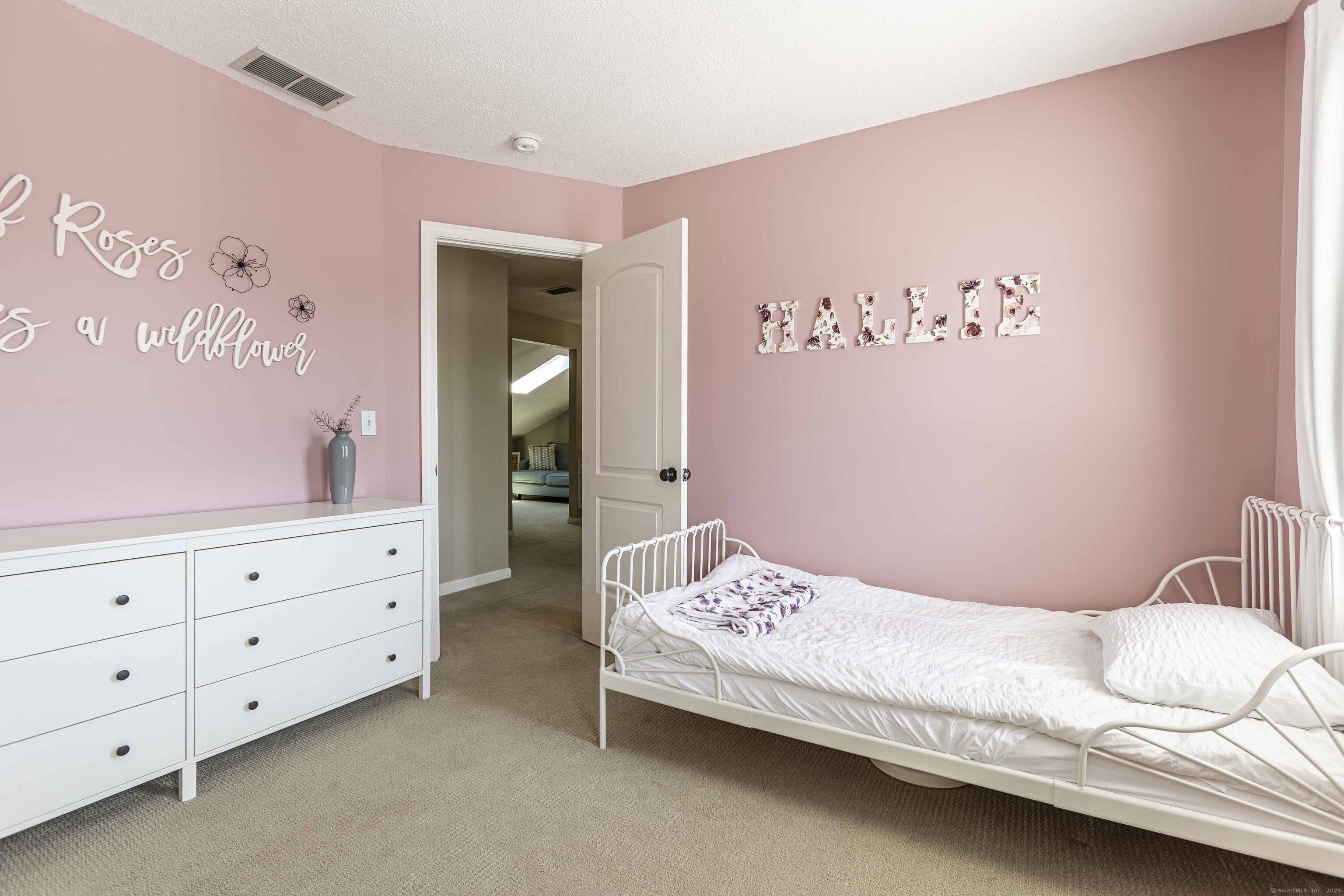 8 Bittersweet Court, Newington, Connecticut image 18