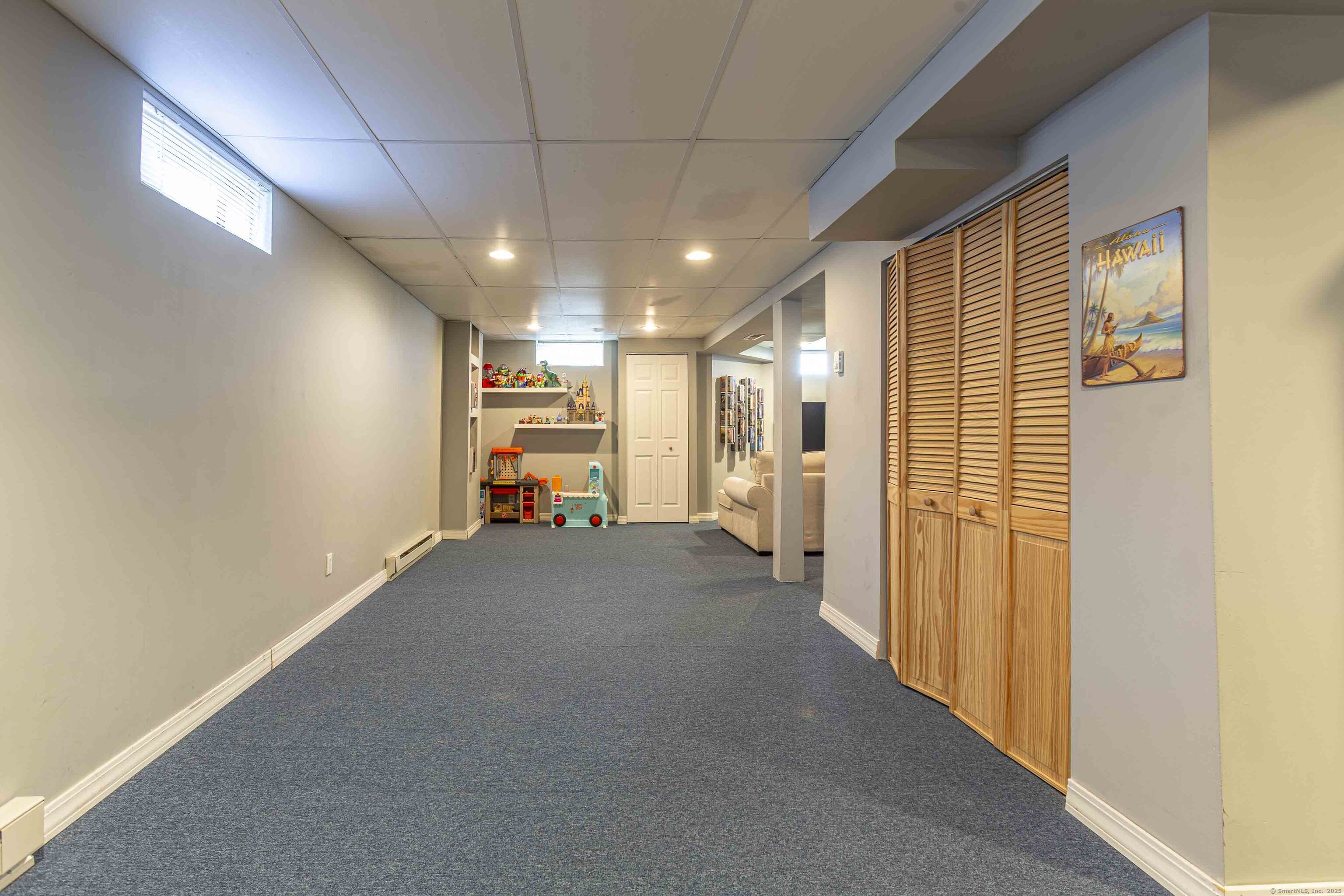 8 Bittersweet Court, Newington, Connecticut image 30