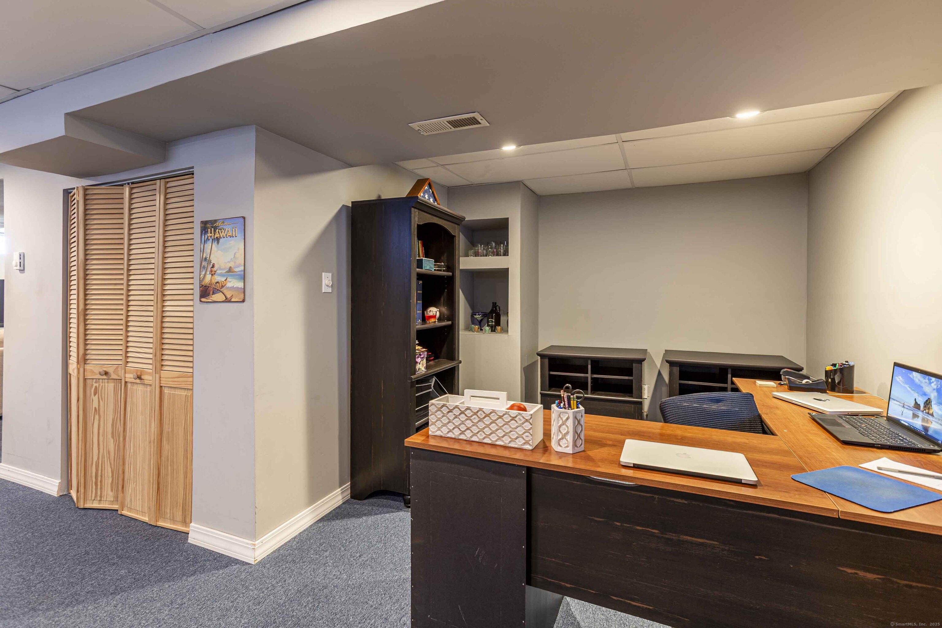 8 Bittersweet Court, Newington, Connecticut image 31