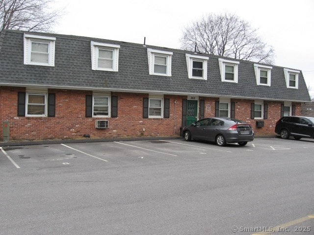 362 Colonial Avenue #8A, Waterbury, Connecticut image 1