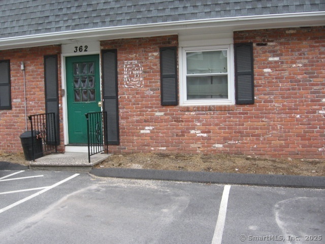 362 Colonial Avenue #8A, Waterbury, Connecticut image 2
