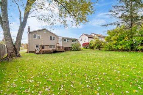 Tiny photo for 2 Lee Circle, Bloomfield, CT 06002 (MLS # 24112828)
