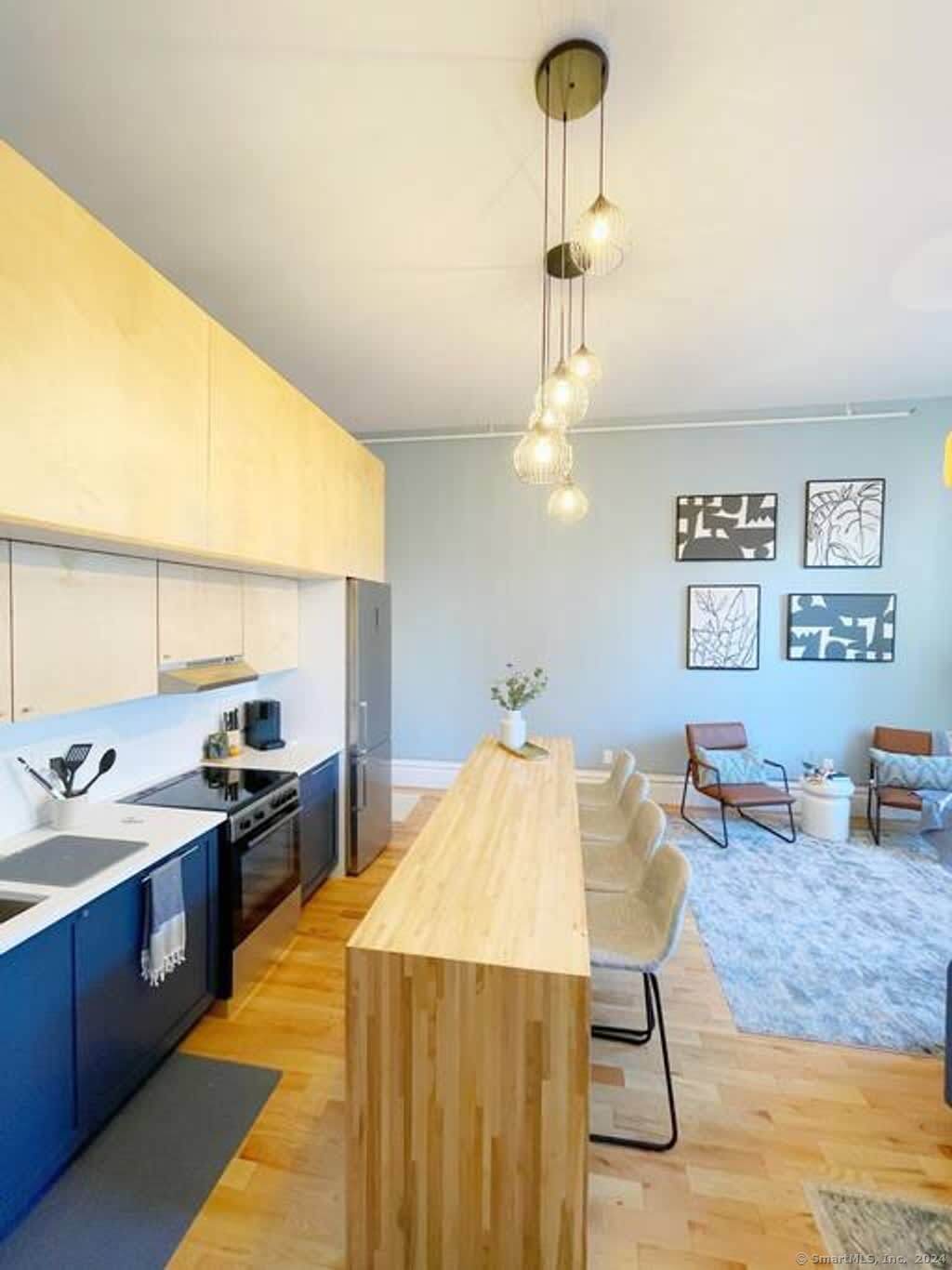 Orange Street 305, New Haven, Connecticut - 1 Bedrooms  
1 Bathrooms  
2 Rooms - 