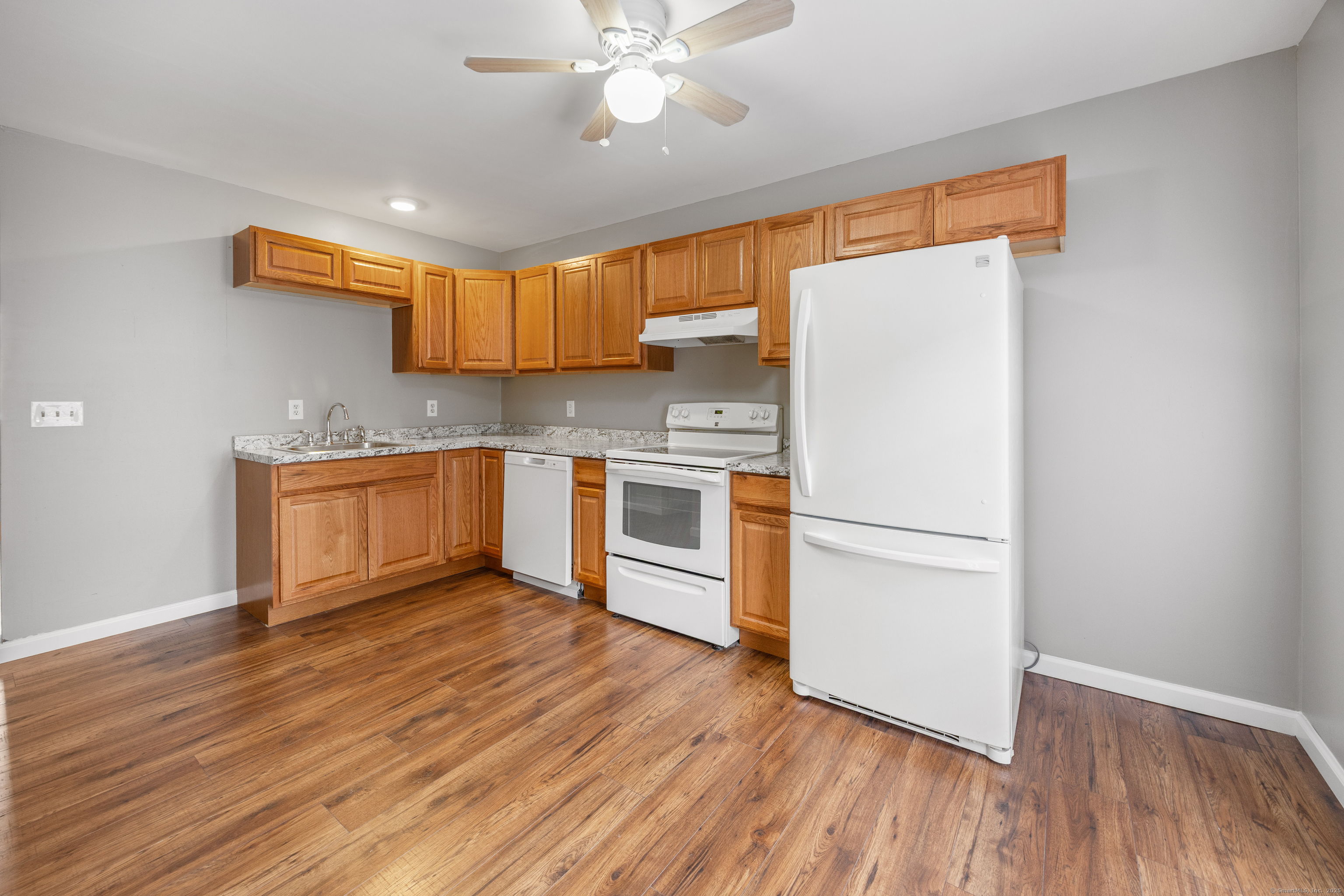 260 Scott Road #APT 10, Waterbury, Connecticut image 8