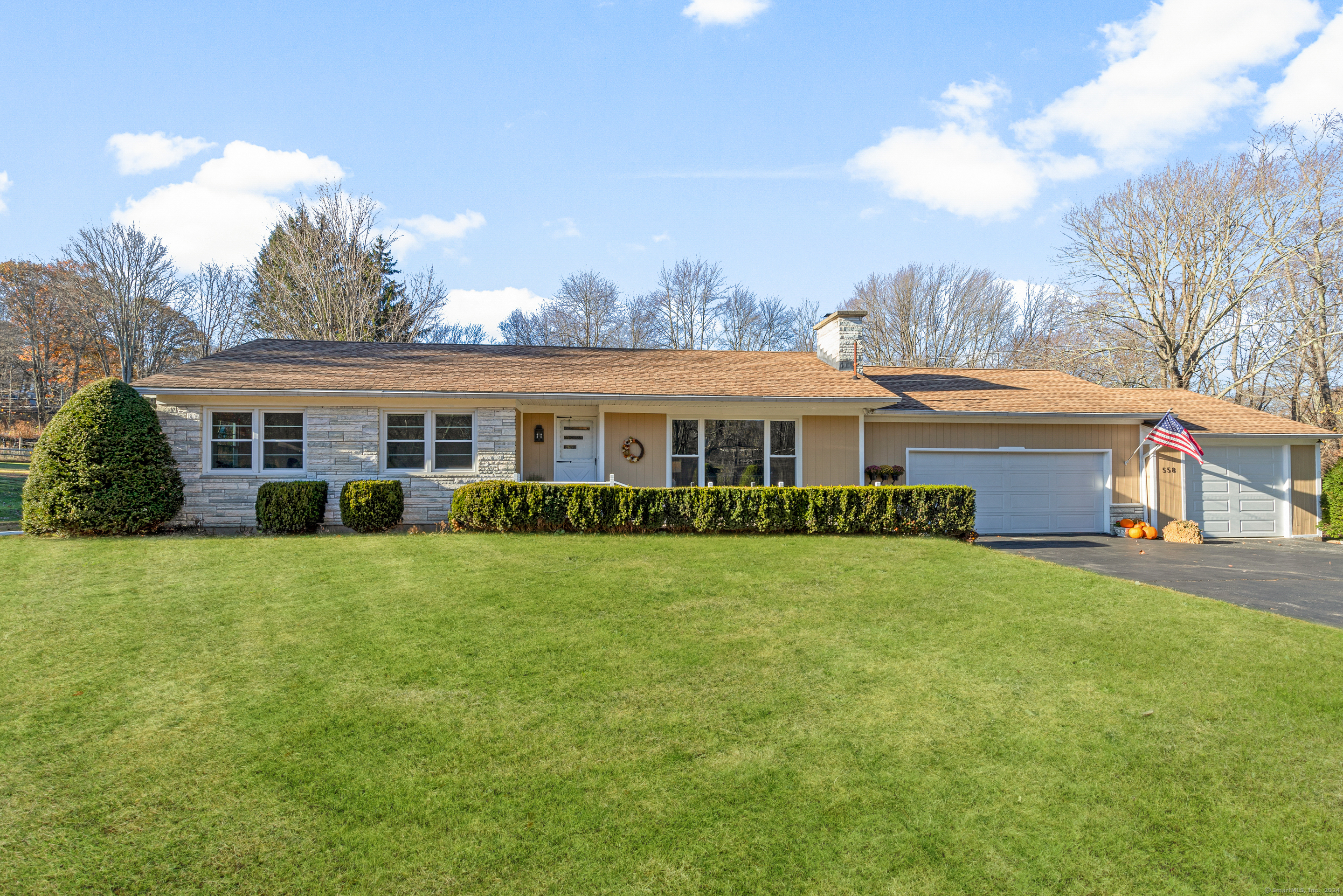 558 Davis Street, Watertown, Connecticut image 1