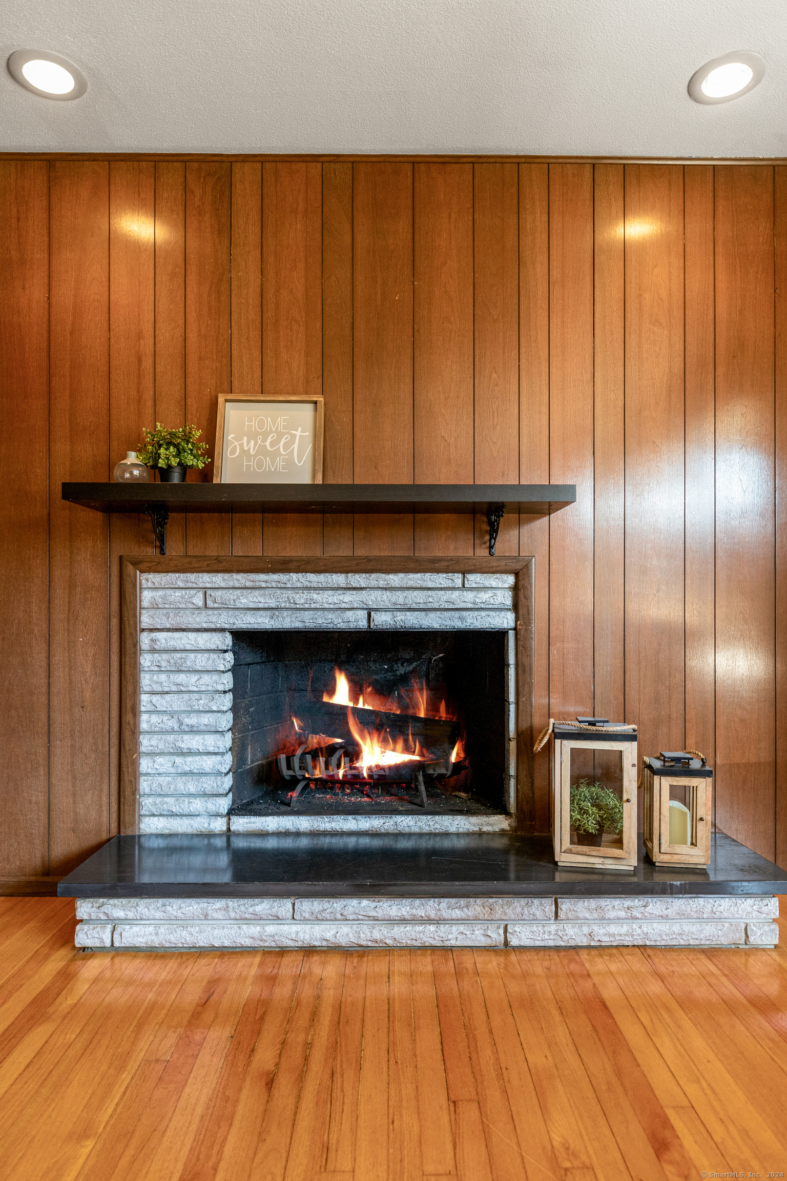 558 Davis Street, Watertown, Connecticut image 9