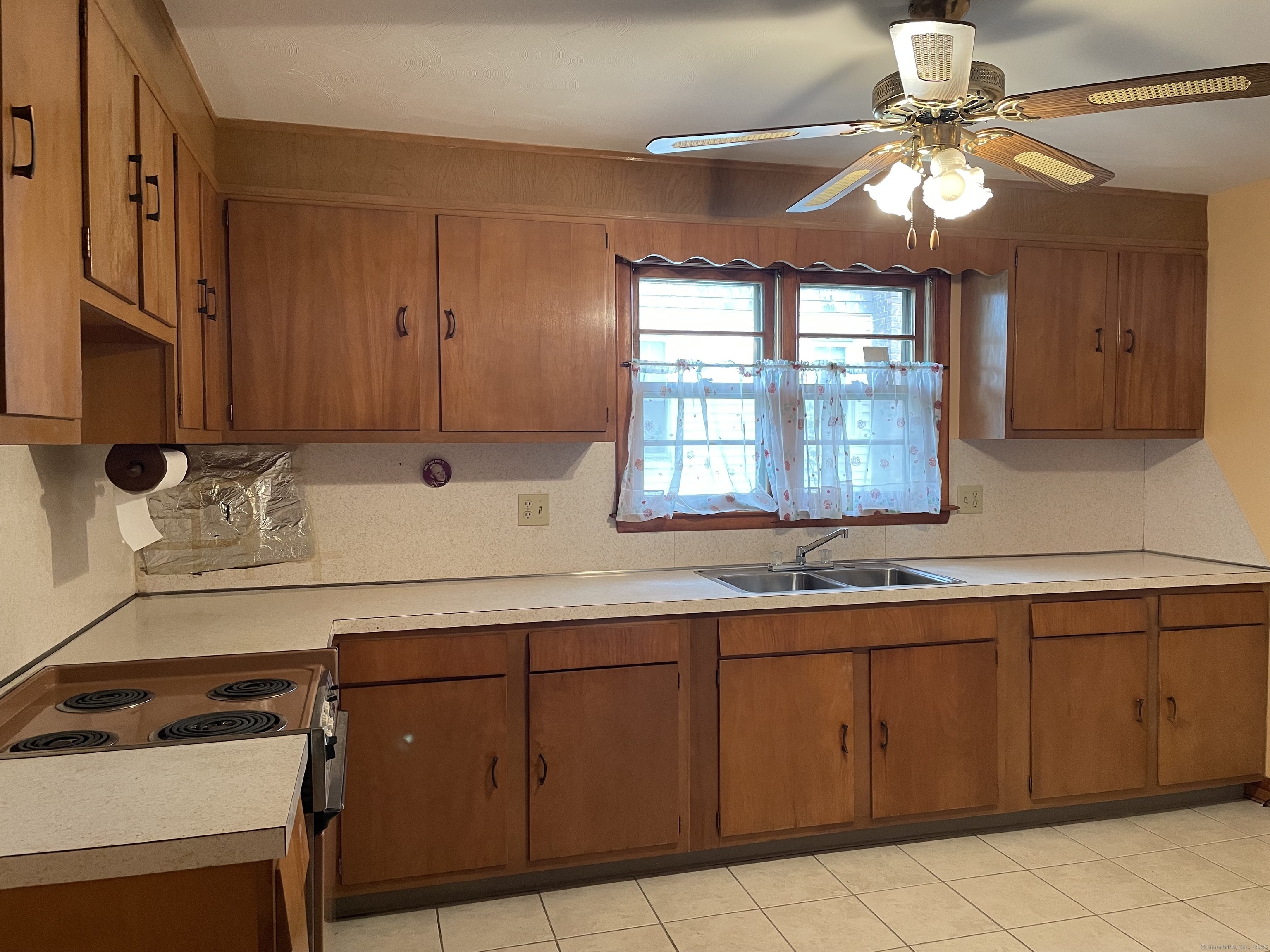 696 Broadview Terrace, Hartford, Connecticut image 6
