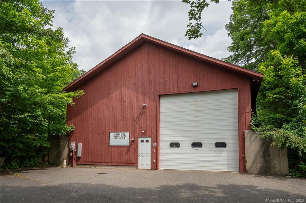 49 Jacks Bridge Road, Woodbury, Connecticut image 3