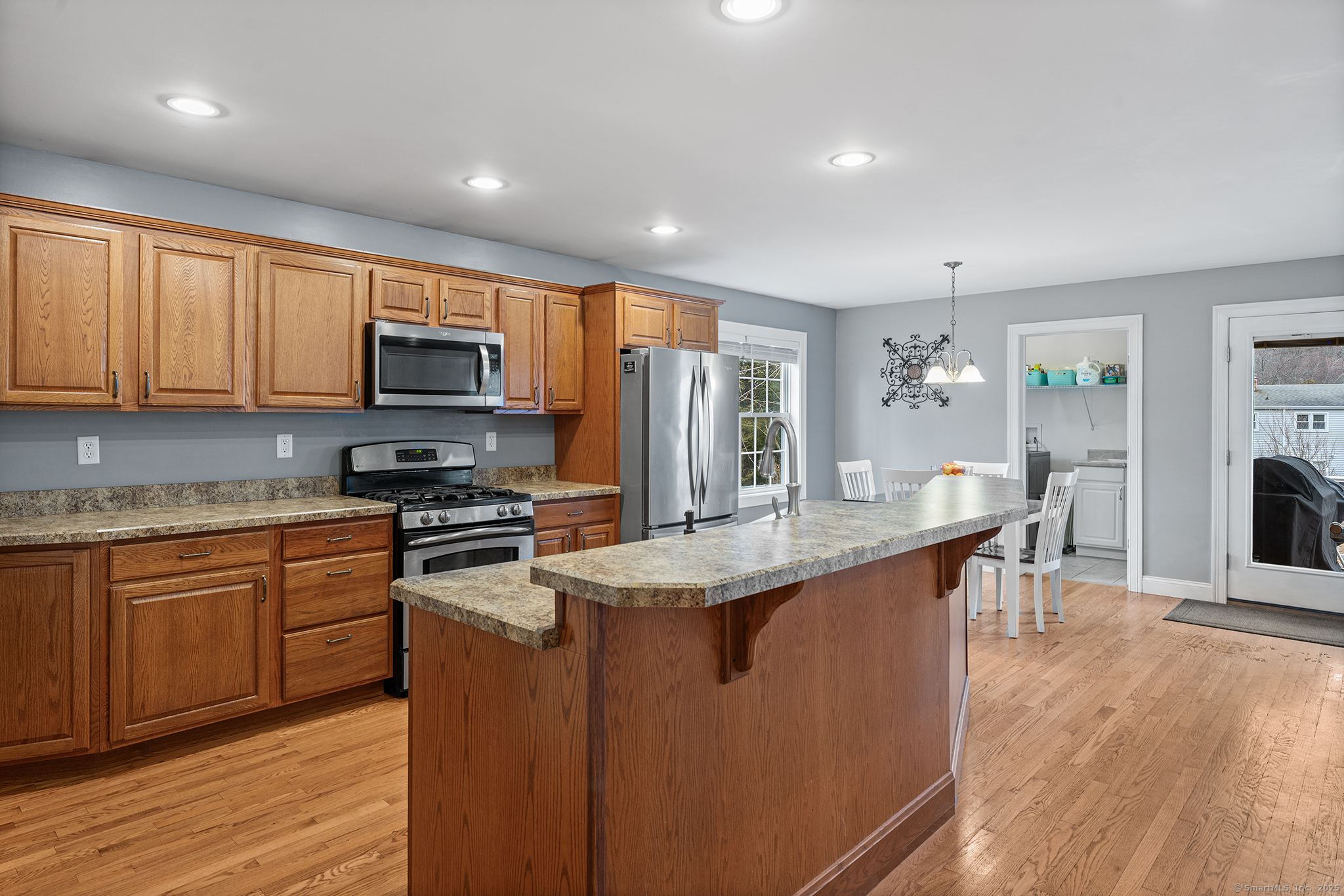 20 Hughes Street, East Haven, Connecticut image 7