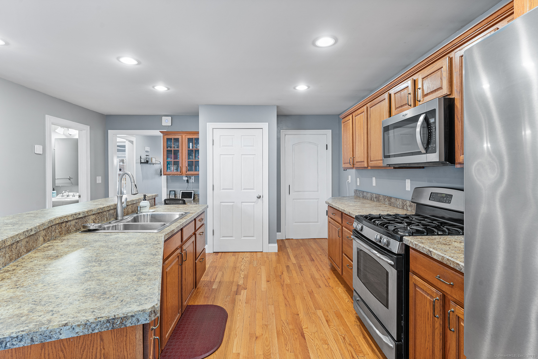 20 Hughes Street, East Haven, Connecticut image 9