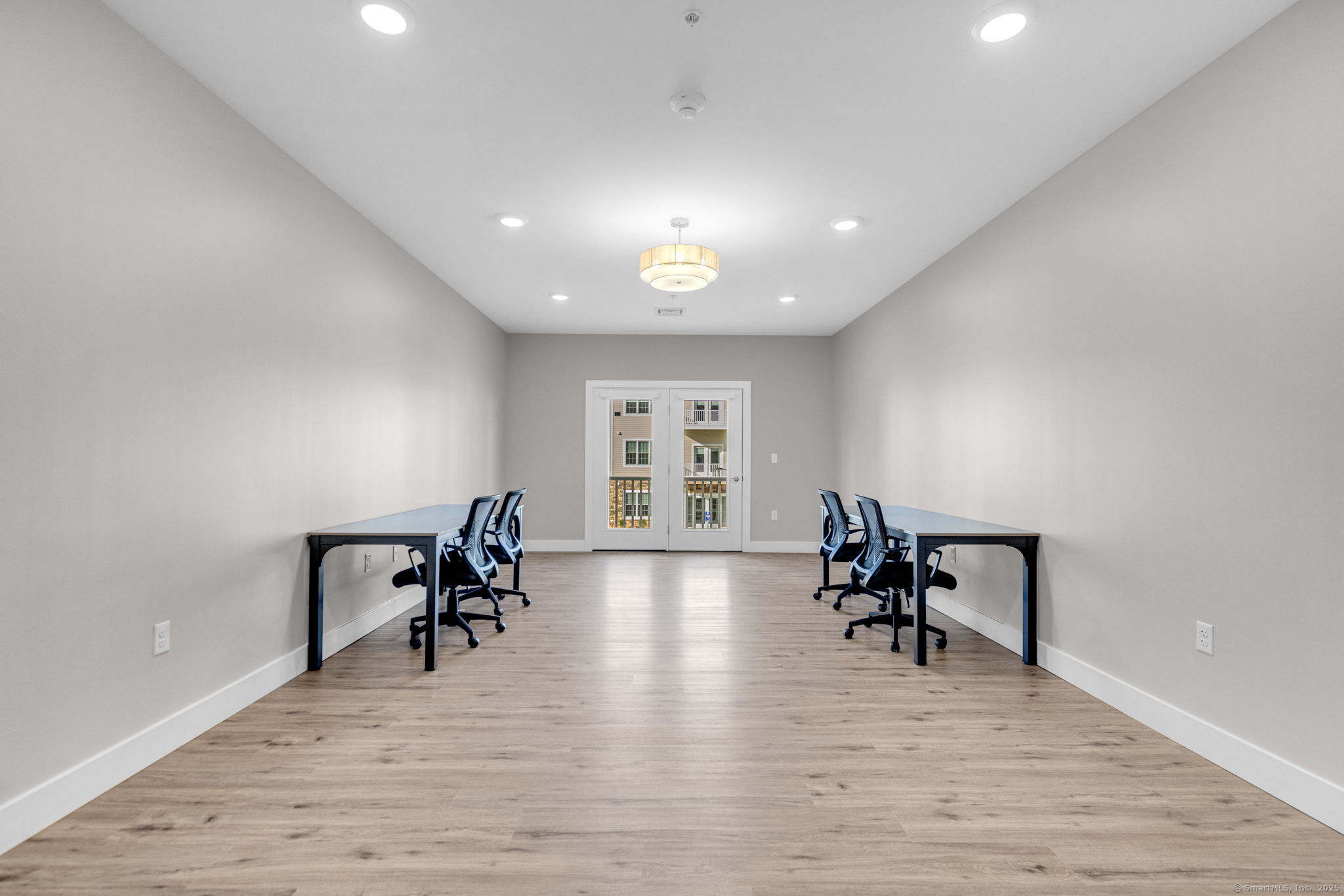 Berlin, Connecticut 06037, United States, 2 Bedrooms Bedrooms, ,2 BathroomsBathrooms,Residential,Active,236327