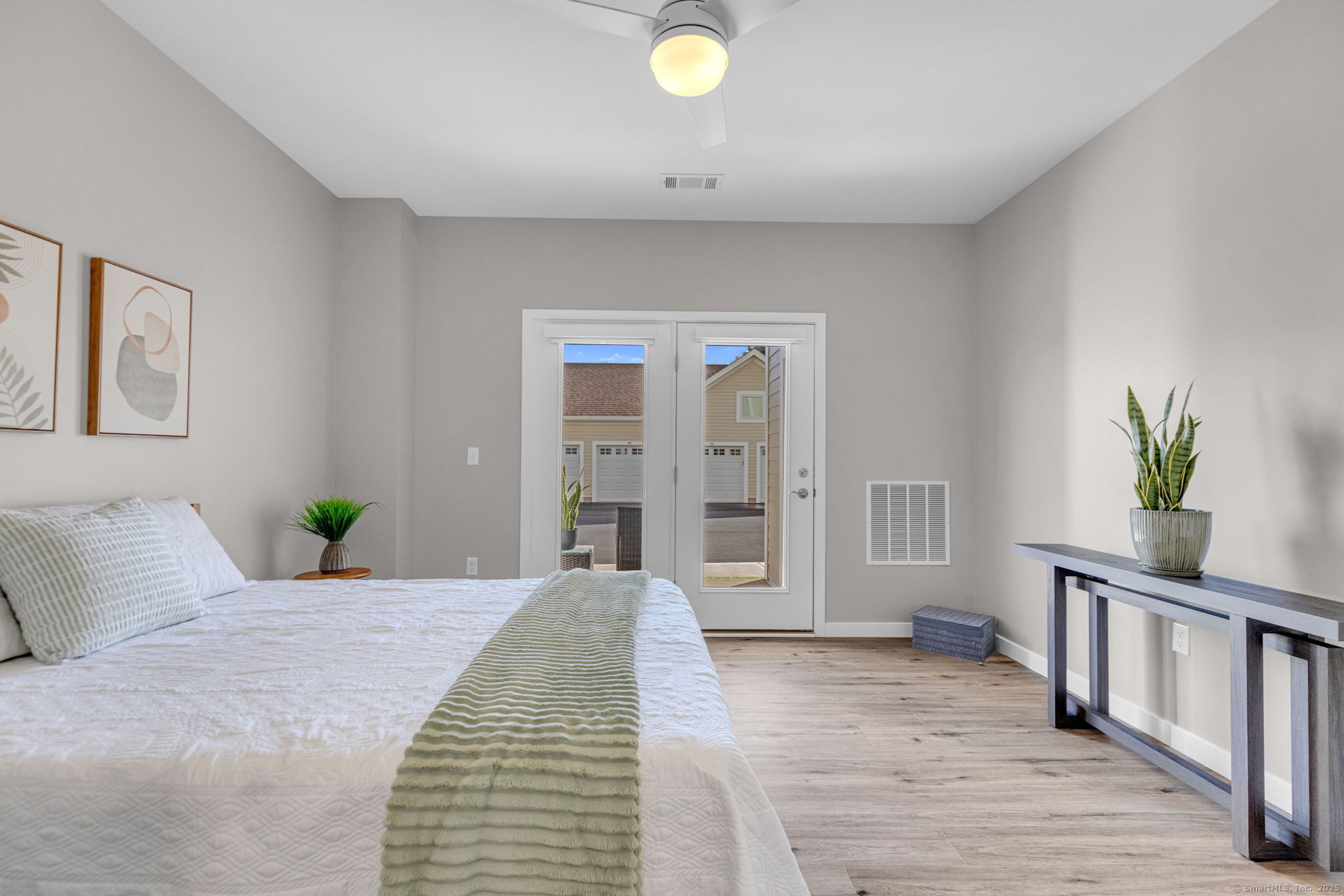 Berlin, Connecticut 06037, United States, 2 Bedrooms Bedrooms, ,2 BathroomsBathrooms,Residential,Active,236327