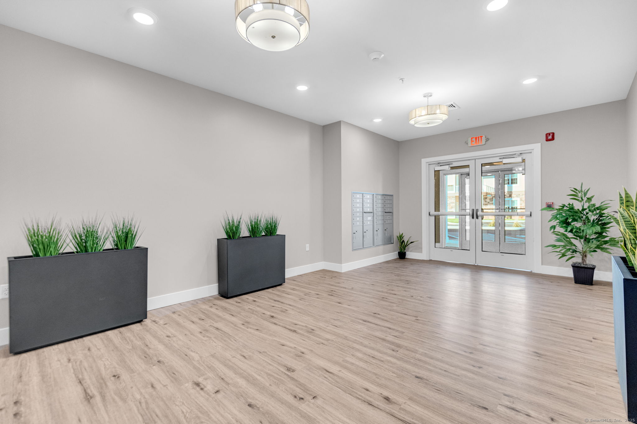 Berlin, Connecticut 06037, United States, 2 Bedrooms Bedrooms, ,2 BathroomsBathrooms,Residential,Active,236327