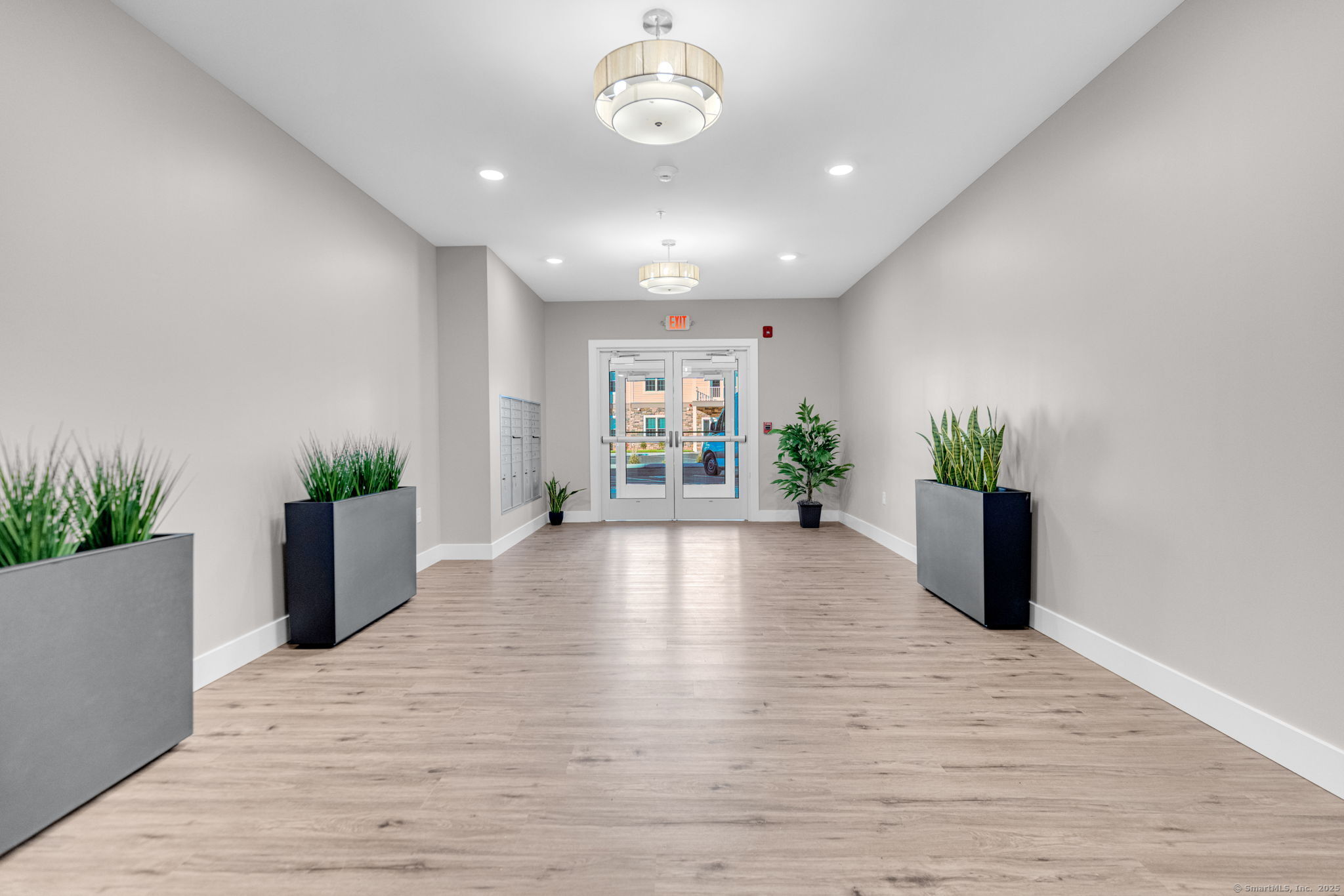 Berlin, Connecticut 06037, United States, 2 Bedrooms Bedrooms, ,2 BathroomsBathrooms,Residential,Active,236327