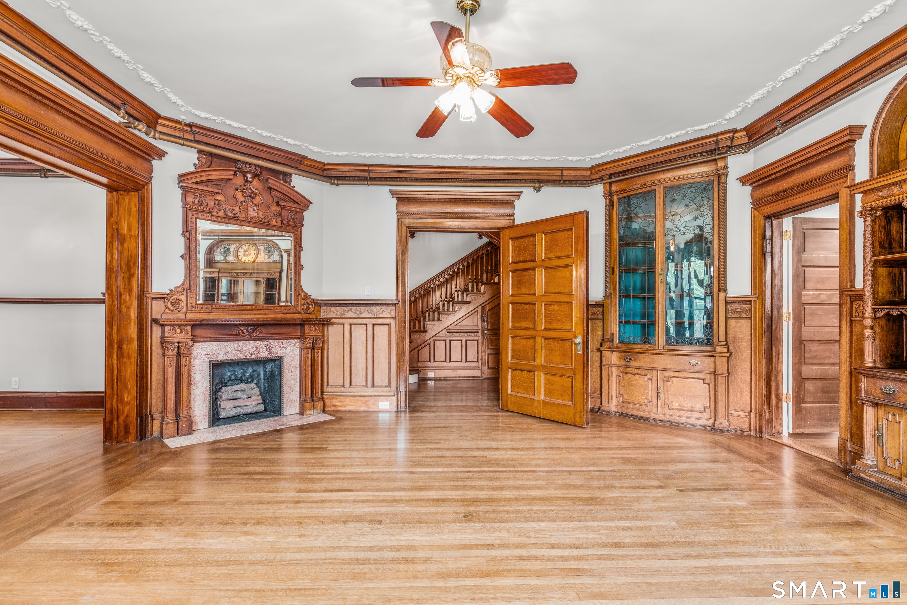 360 Farmington Avenue