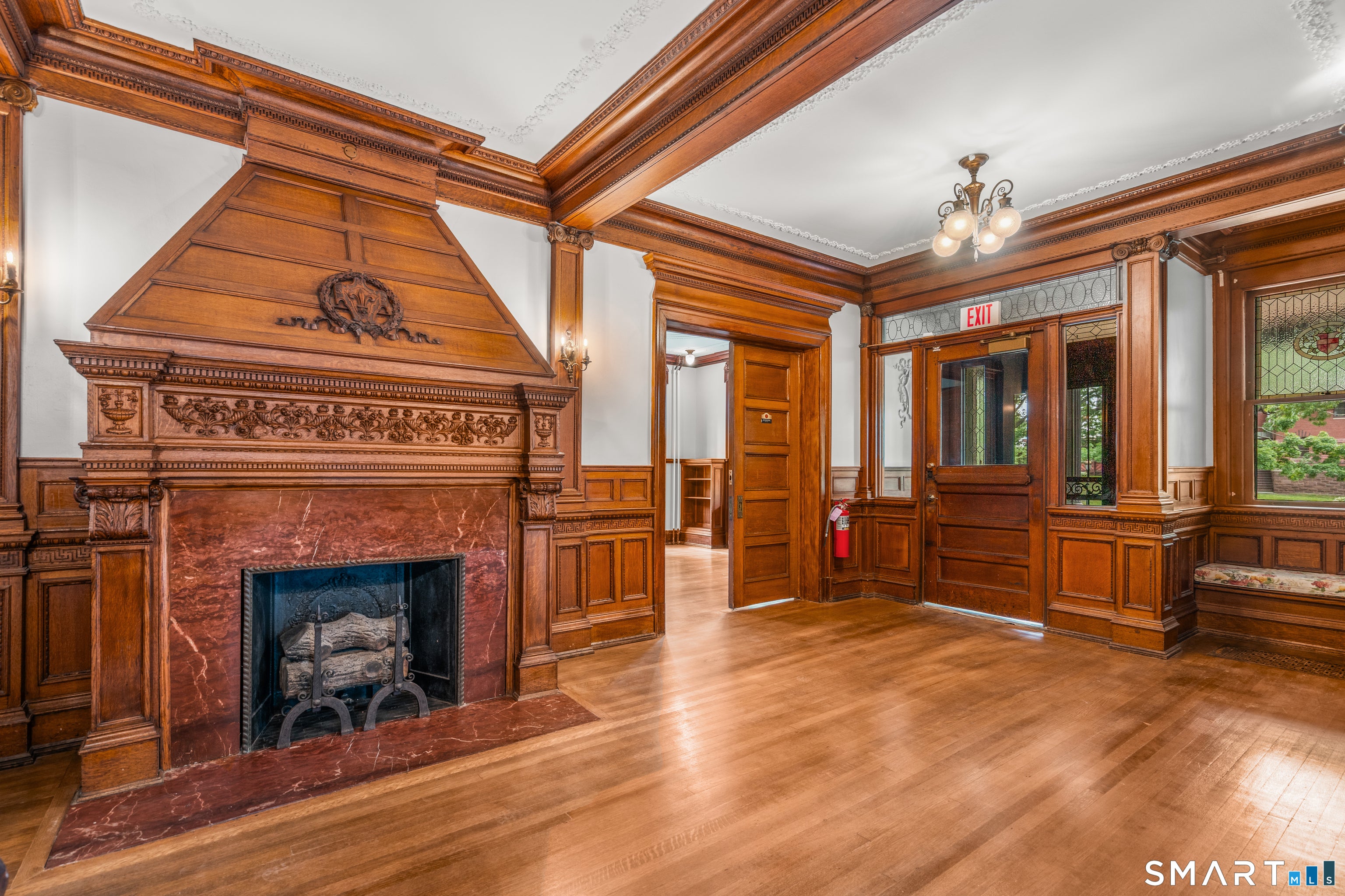 360 Farmington Avenue