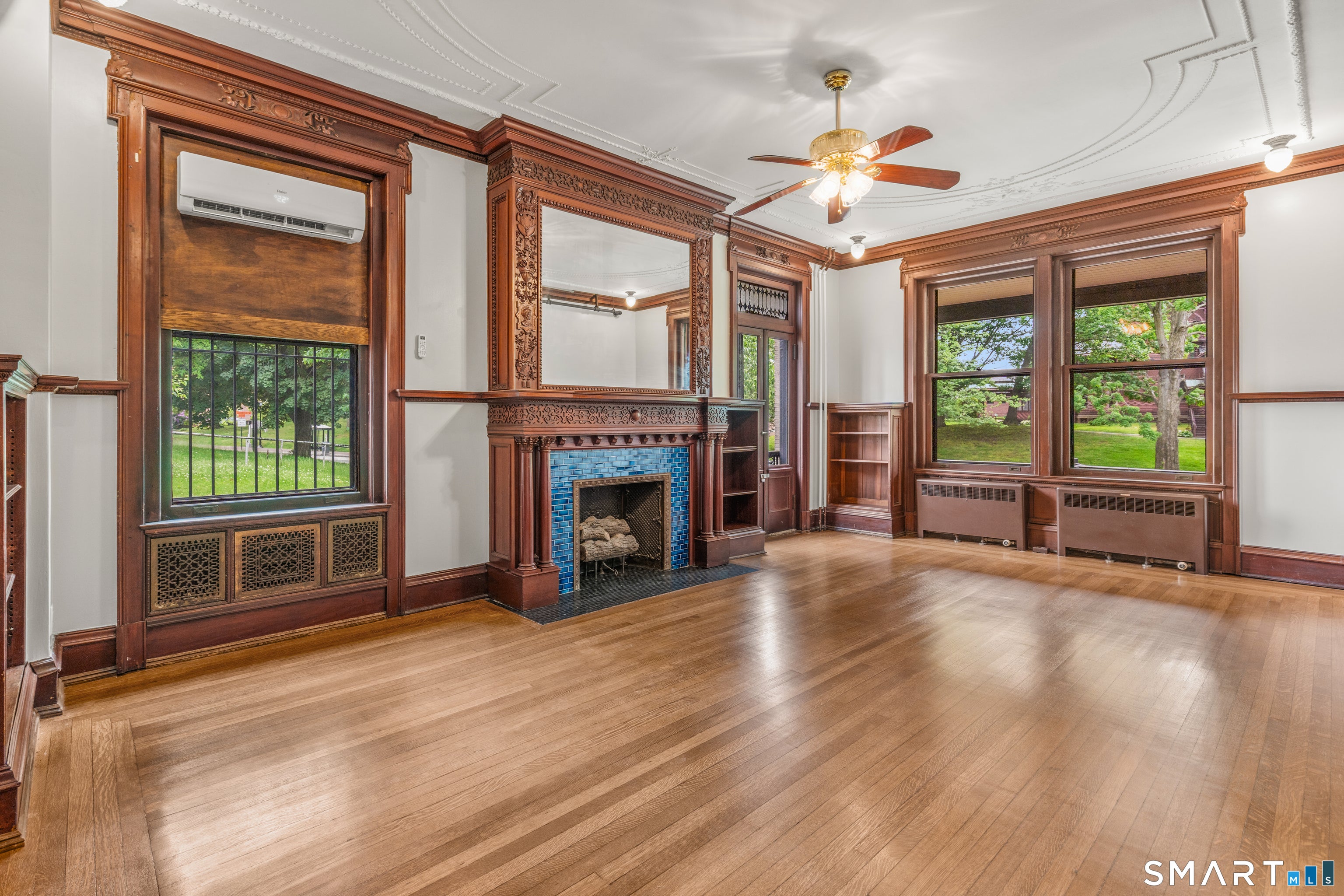 360 Farmington Avenue