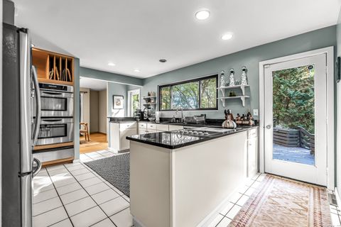 Tiny photo for 4 Old Gate Lane, Newtown, CT 06470 (MLS # 24148068)