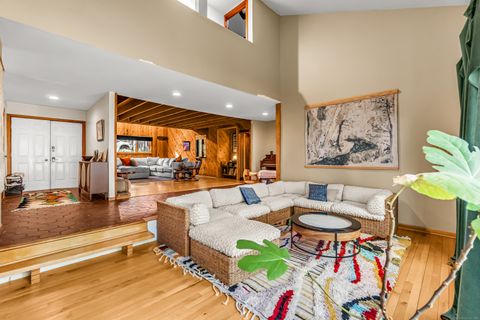 Photo of 4 Old Gate Lane, Newtown, CT 06470 (MLS # 24148068)