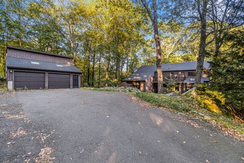 Tiny photo for 4 Old Gate Lane, Newtown, CT 06470 (MLS # 24148068)