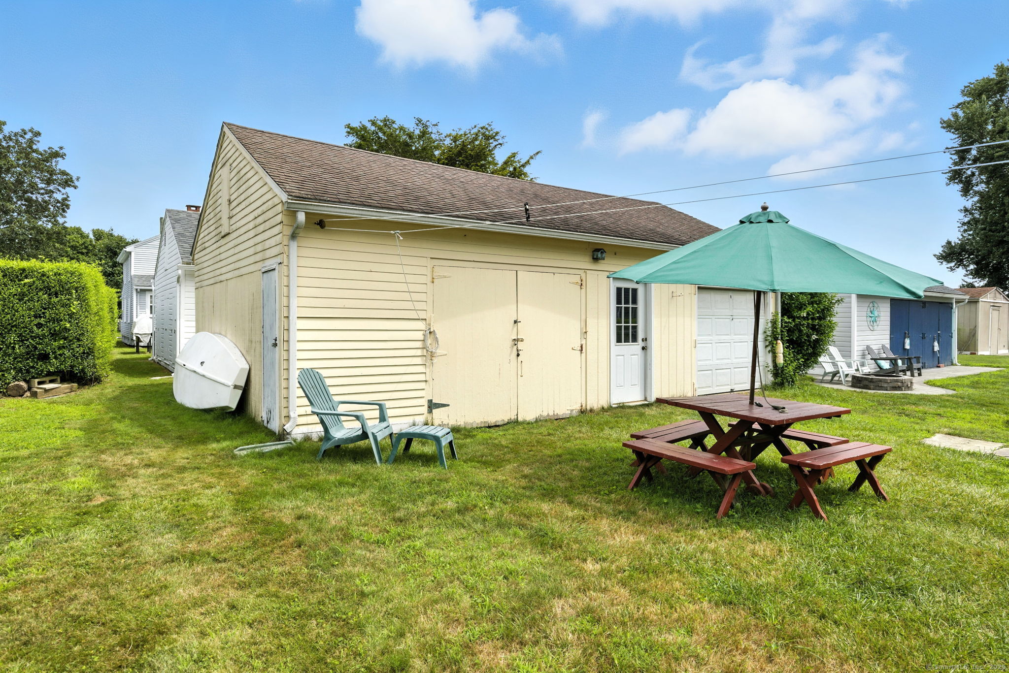 Old Lyme, Connecticut 06371, United States, 3 Bedrooms Bedrooms, ,2 BathroomsBathrooms,Residential,Active,175031