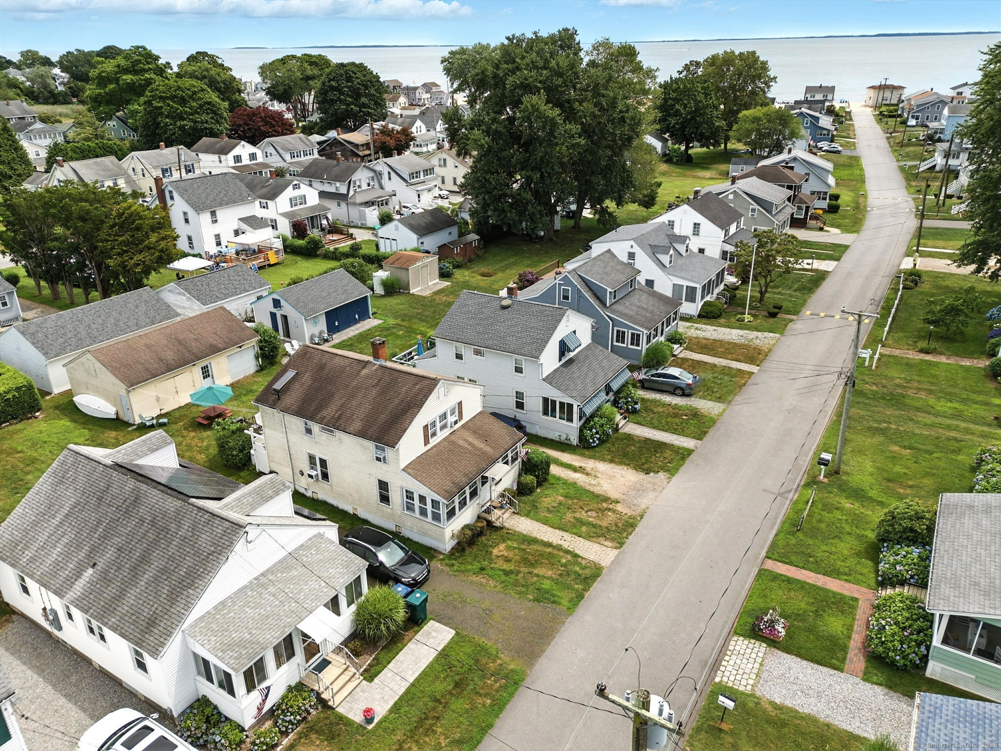 Old Lyme, Connecticut 06371, United States, 3 Bedrooms Bedrooms, ,2 BathroomsBathrooms,Residential,Active,175031