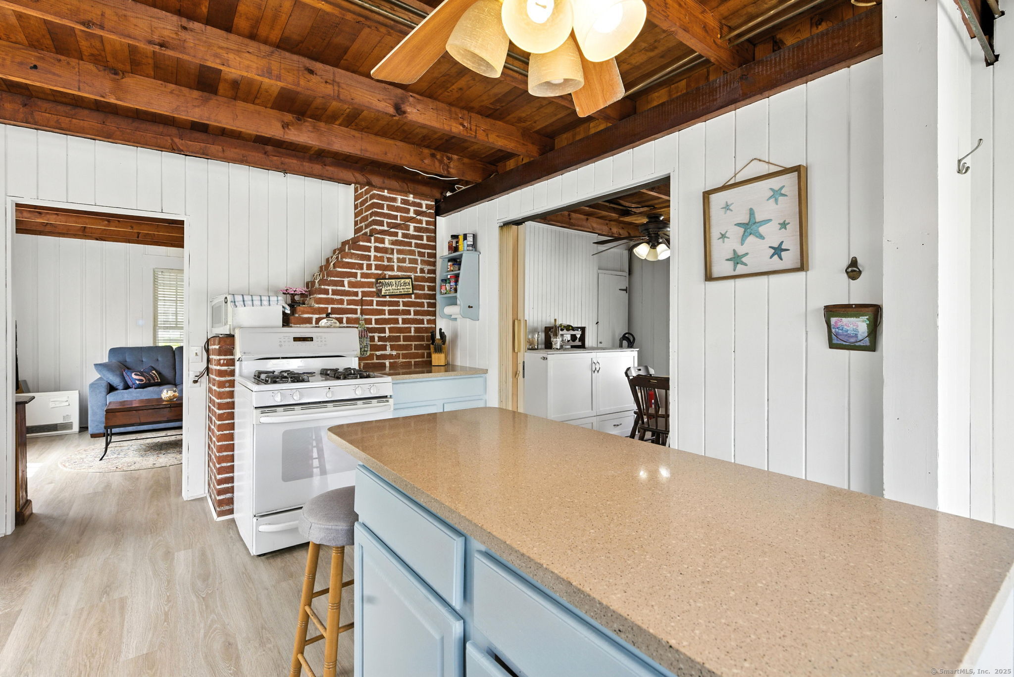 Old Lyme, Connecticut 06371, United States, 3 Bedrooms Bedrooms, ,2 BathroomsBathrooms,Residential,Active,175031