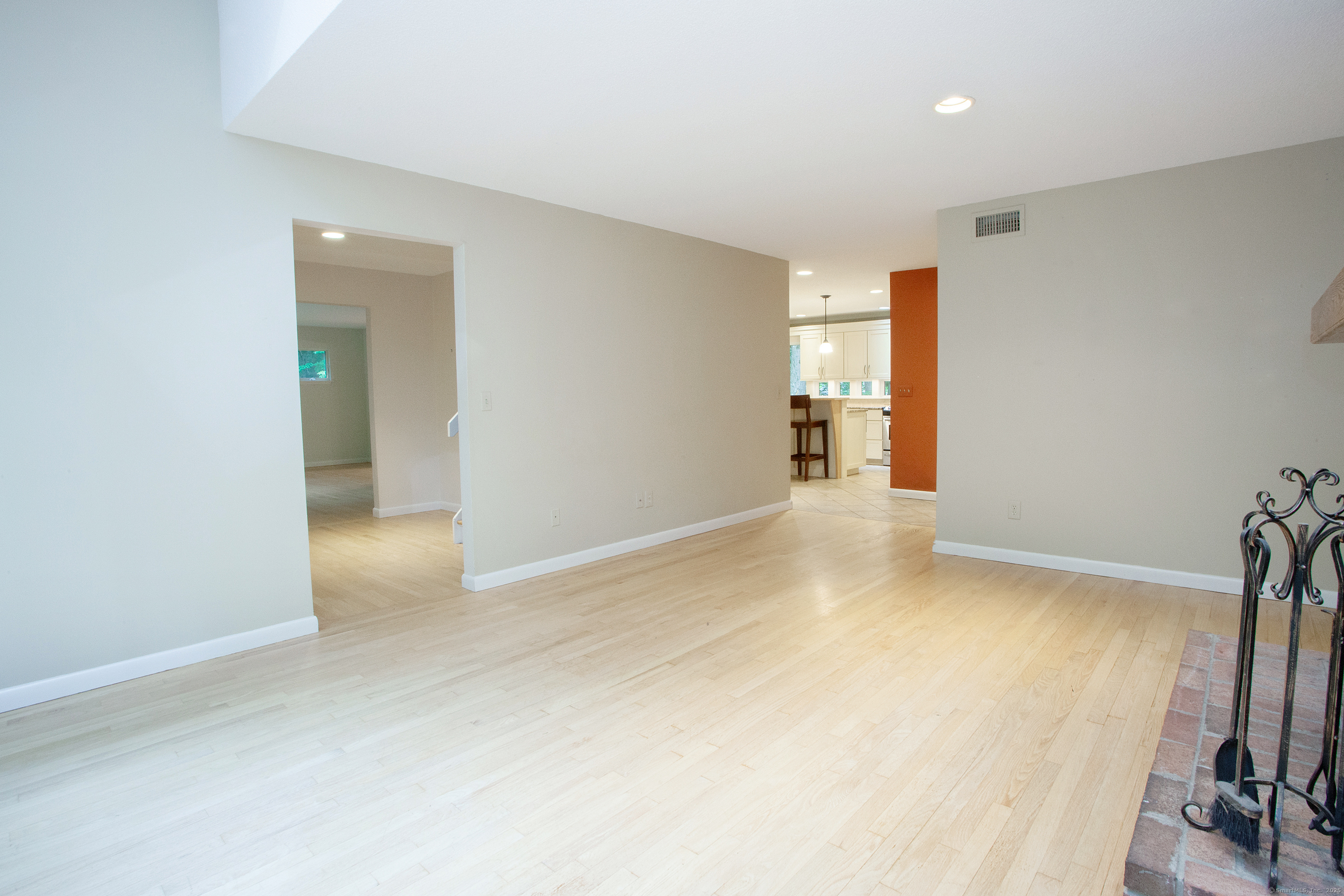 2 Trainor Drive, Simsbury, Connecticut image 25