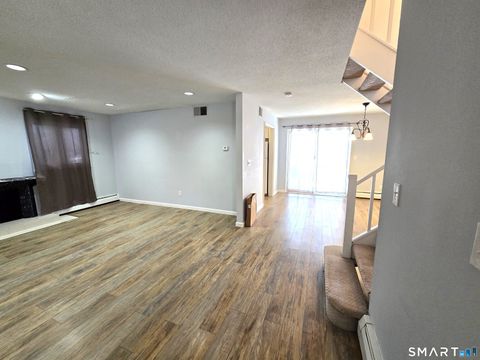 Tiny photo for 7 Staunton Court #E, Farmington, CT 06032 (MLS # 24149952)