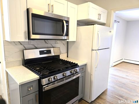 Tiny photo for 7 Staunton Court #E, Farmington, CT 06032 (MLS # 24149952)