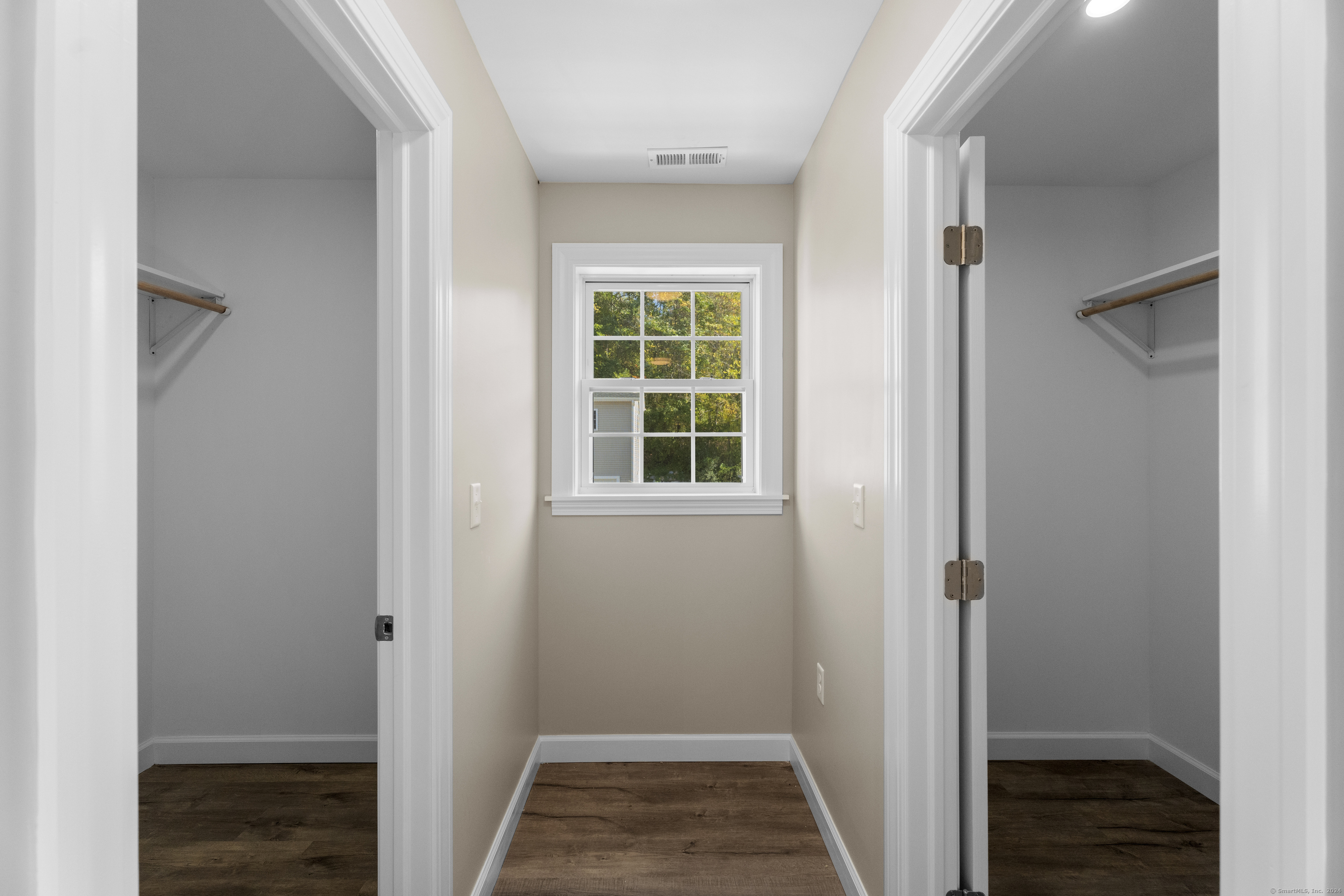 211 Winding Hollow Road, Groton, Connecticut image 6