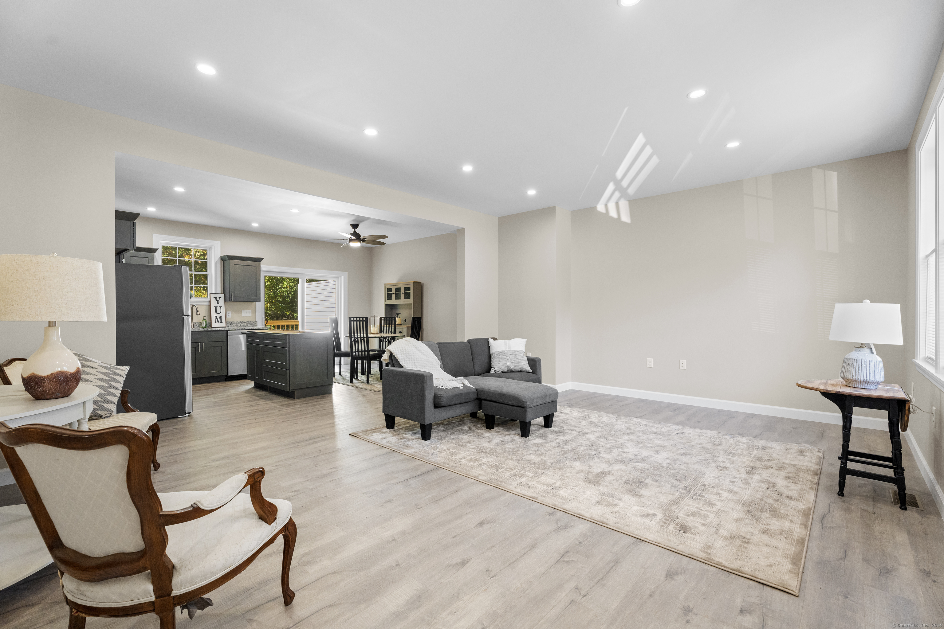 Winding Hollow Road, Groton, Connecticut - 3 Bedrooms  
3 Bathrooms  
5 Rooms - 